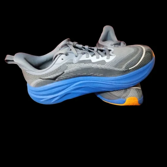 HOKA One One  Running Shoes - Picture 4 of 11